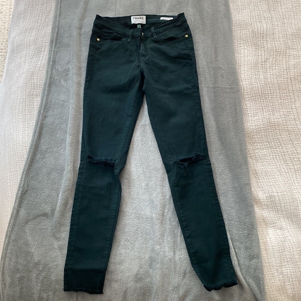💙 FRAME Le Skinny de Jeanne Hunter Green Distressed Skinny Denim Size 27